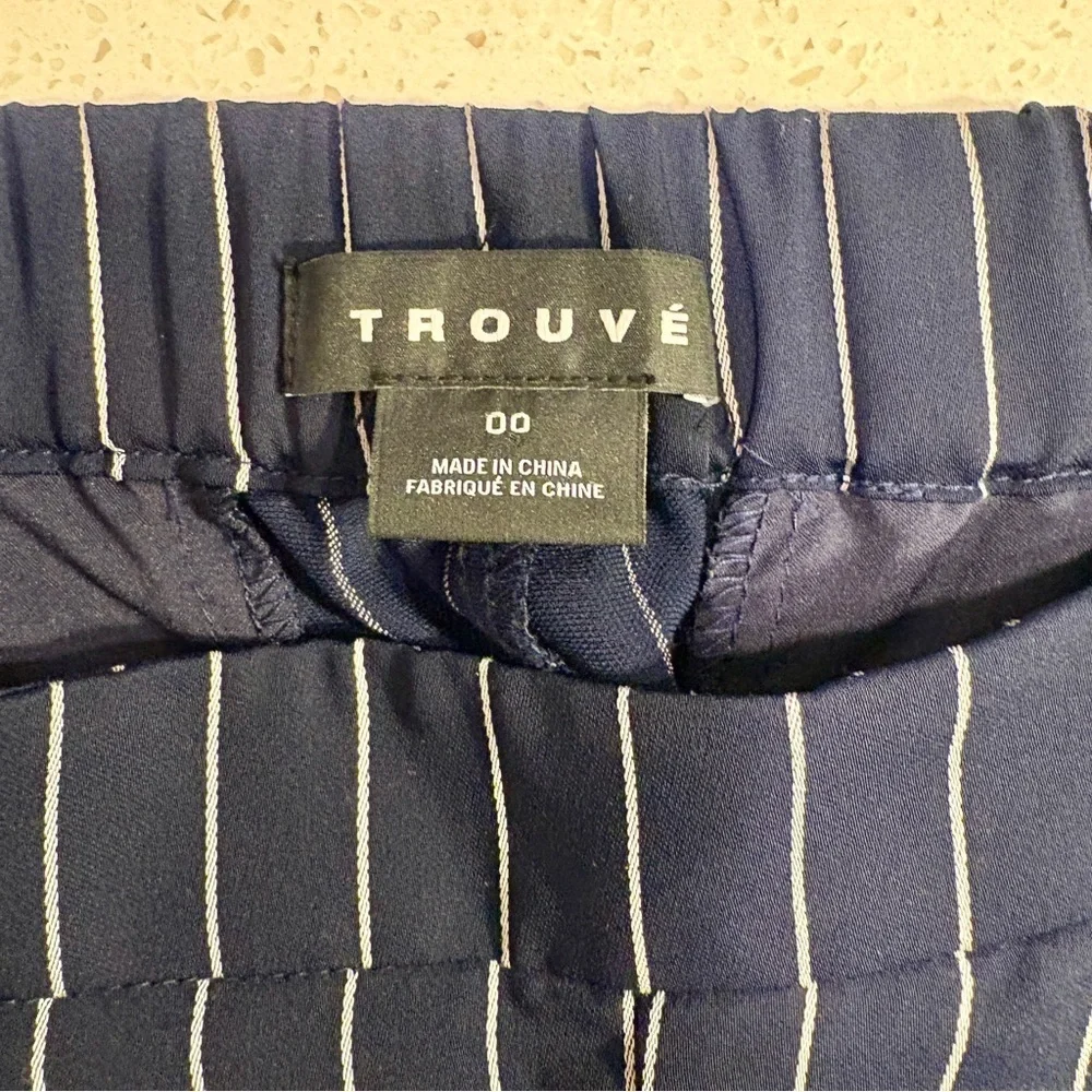 Trouve Navy & Ivory Emma Stripe Elastic Waist Joggers Size 00